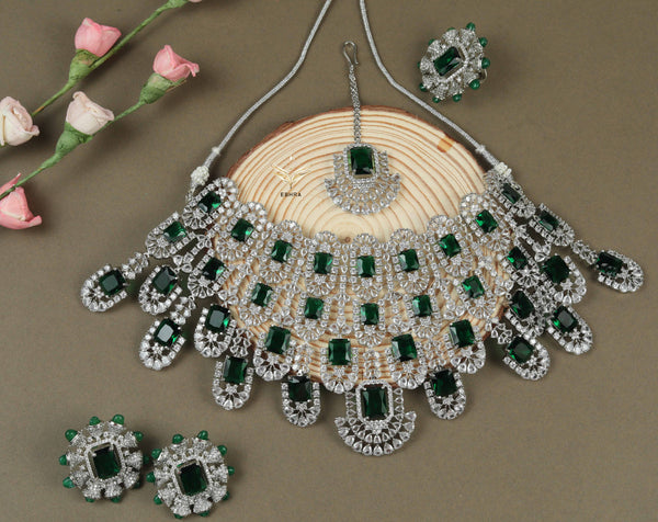 Emerald green kiara necklace set