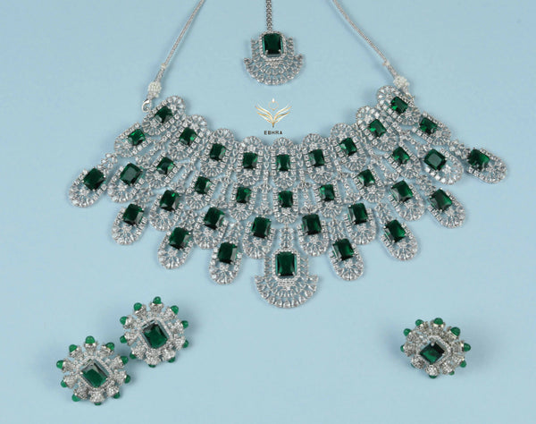 Emerald green kiara necklace set