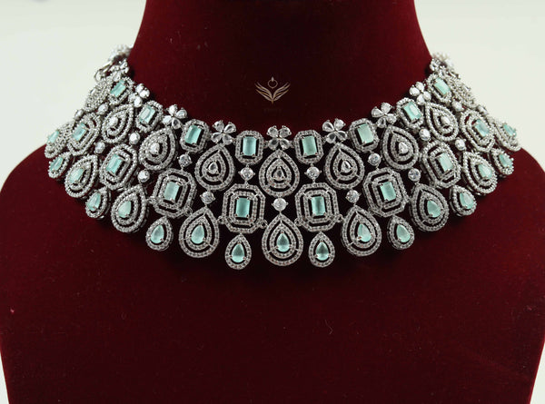Timeless treasure mint green necklace set