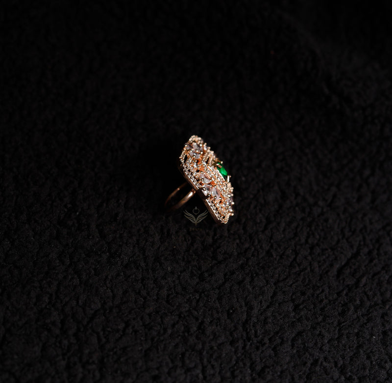 Arias Subtle Charm Ring