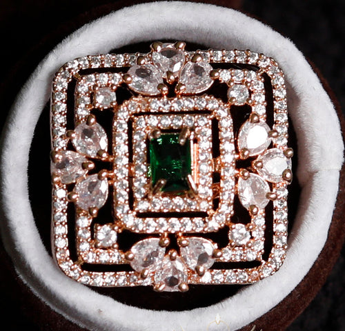 Arias Subtle Charm Ring