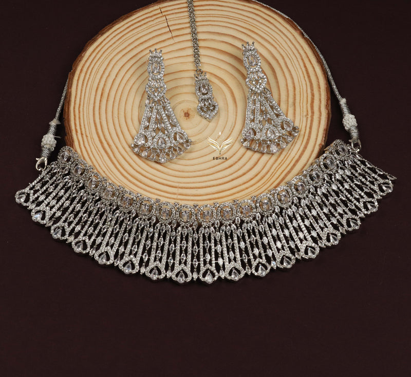 Coral cadenza white necklace set