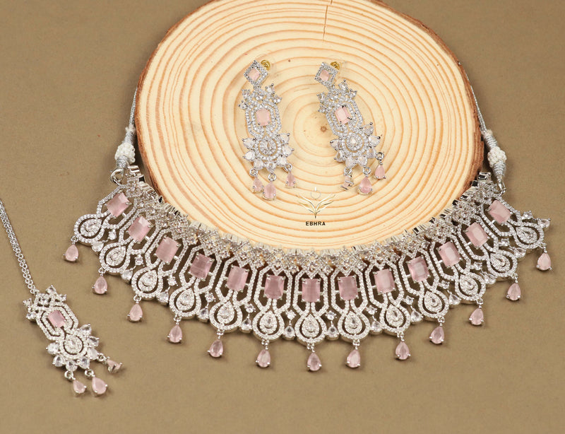 Delicate dreams necklace set