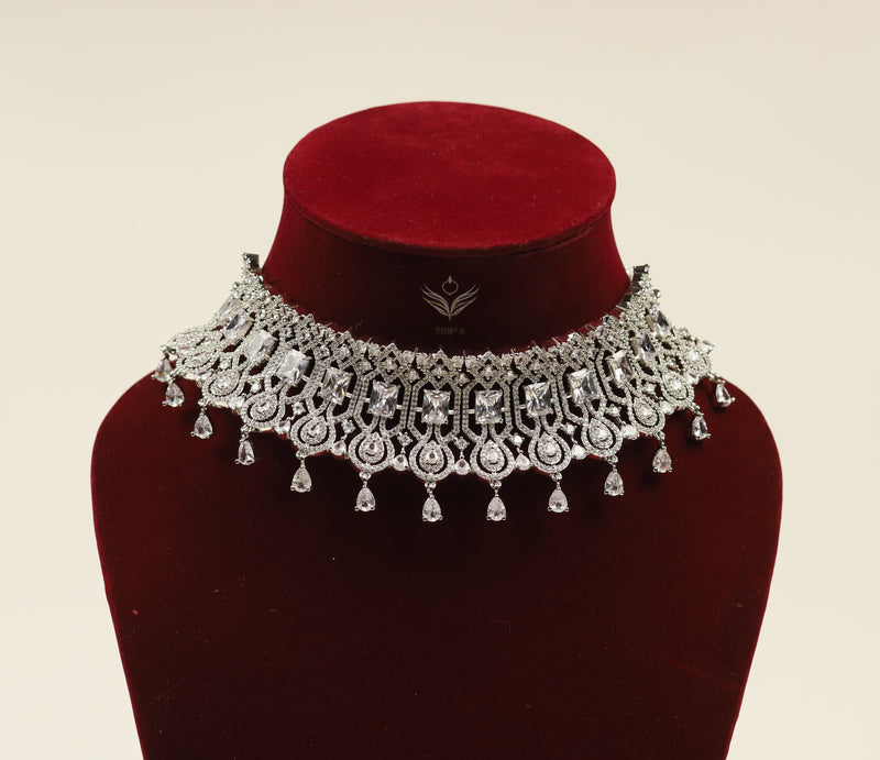 Delicate dreams necklace set