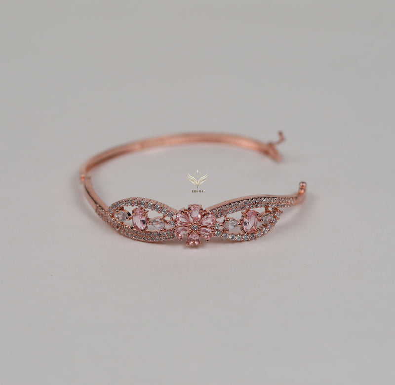 Emilys Garceful link Pink Bracelet
