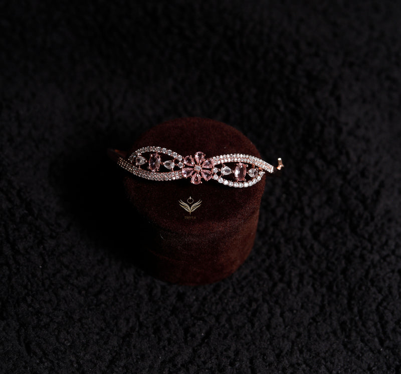 Emilys Garceful link Pink Bracelet