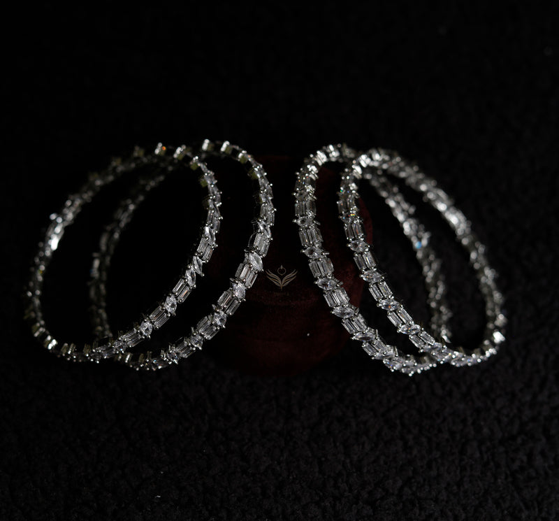 Emma's Sleek Stacker Bangle