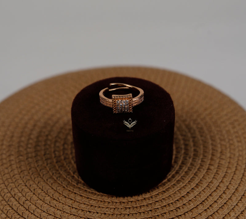 Evander's Evanescent Edge Designer Ring