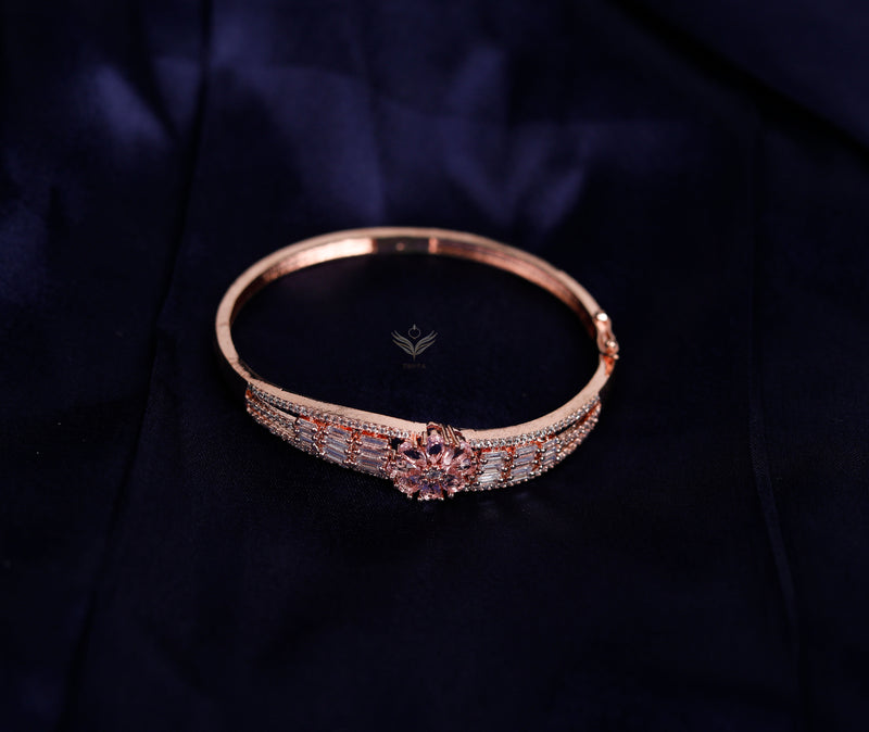 Jacksons Gentle Shine Pink Bracelet