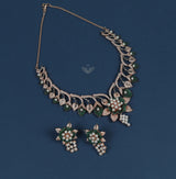 Pearl petals emerald green necklace set