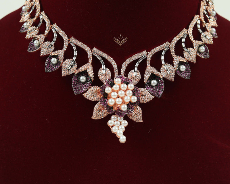 Pearl petals magenta necklace set