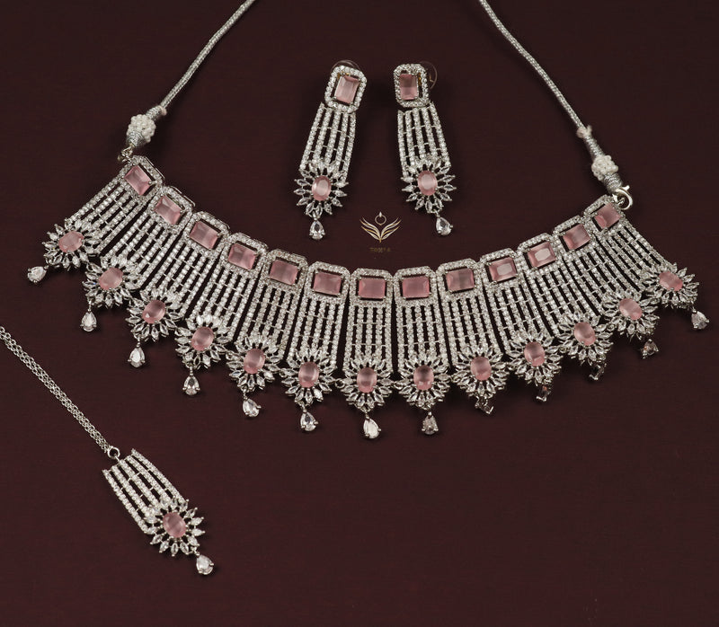 Lustrous lace Pink  necklace set