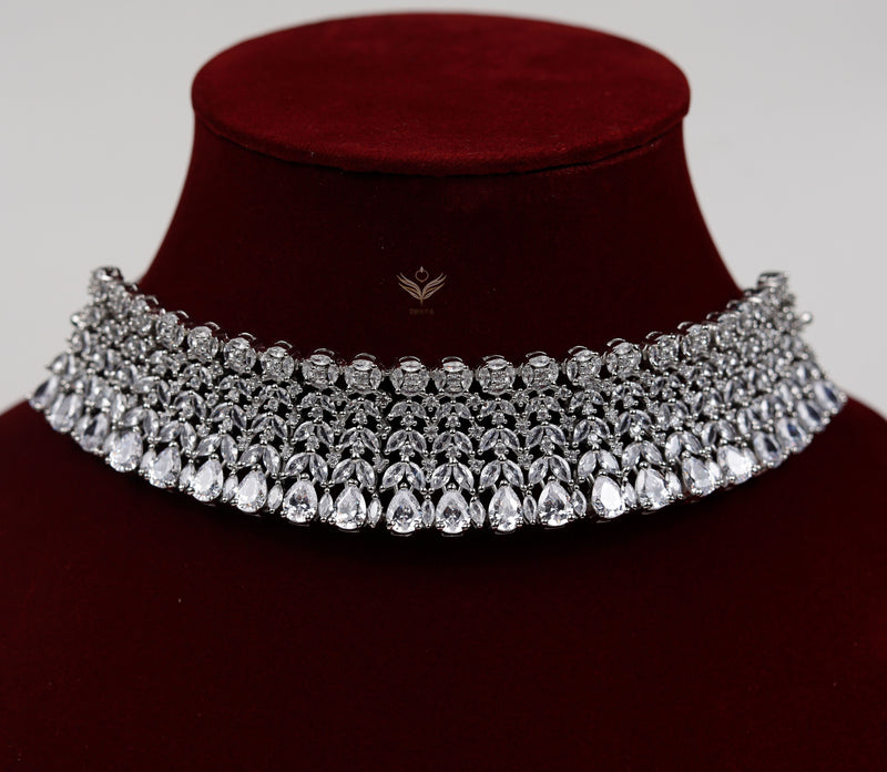 Quiet Radiance Necklace Set
