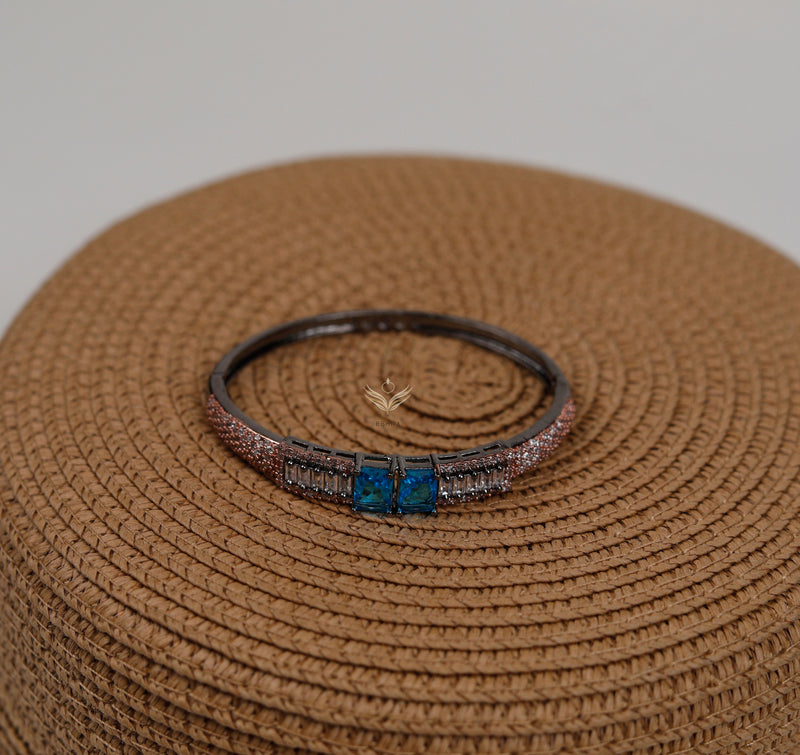 Samuels Radiant Link Sky Blue Bracelet
