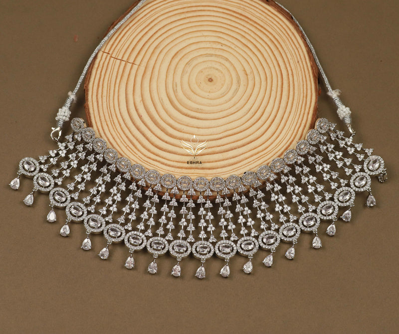 Velvet serenade white necklace set