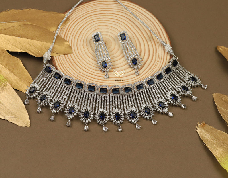 Lustrous lace necklace set