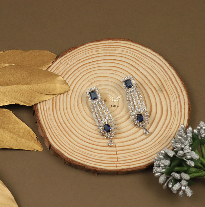 Lustrous lace necklace set