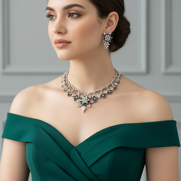 pearl petals black necklace set